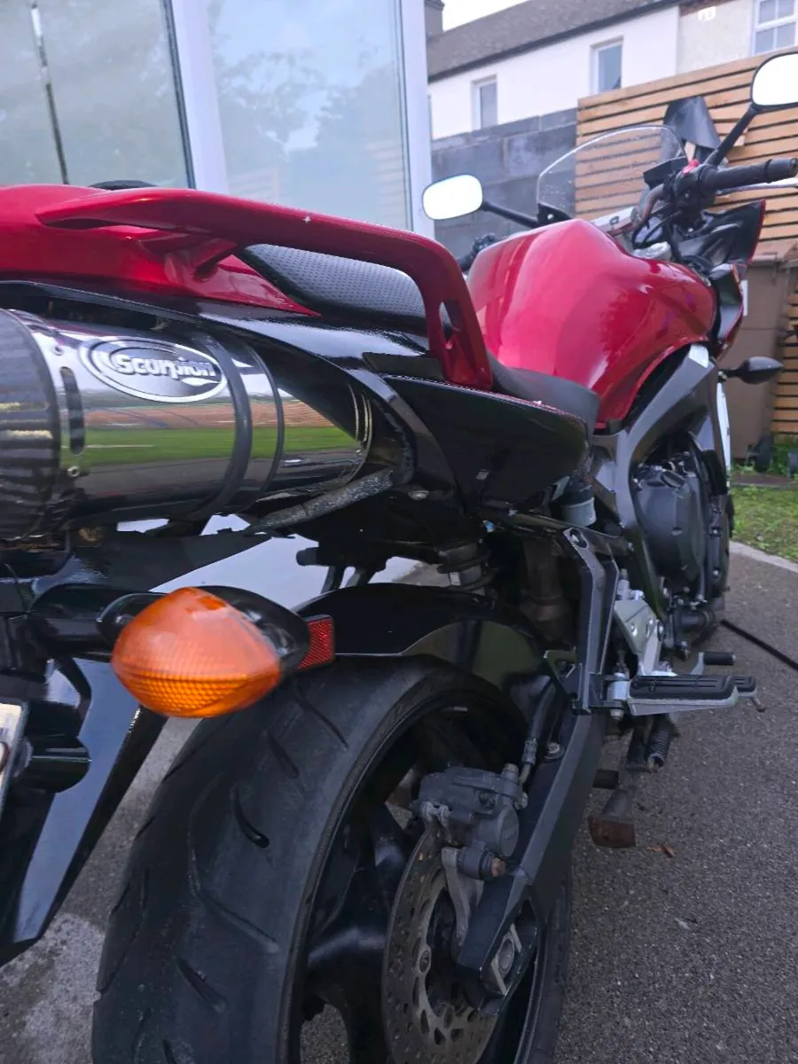 Fazer FZ 600 - Image 2