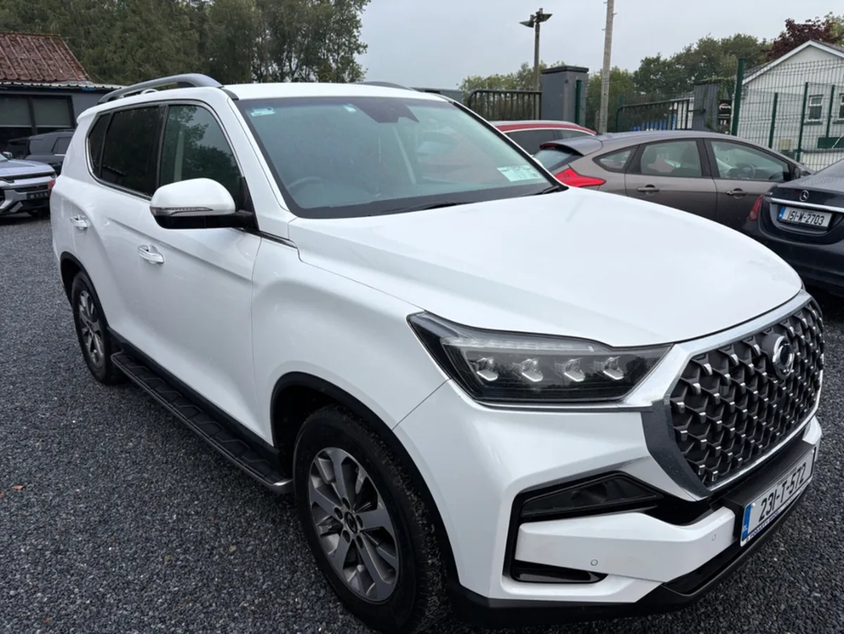 SsangYong Rexton G4 2.2 P/T 4WD 2 SEAT COM 4DR - Image 1