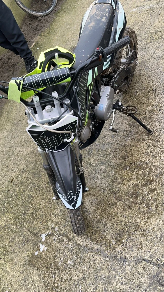 Dirt bike - Image 2