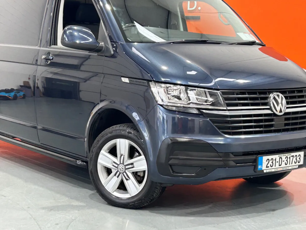 Volkswagen Transporter AUTO T6 30 PVL T TDI 150HP - Image 3