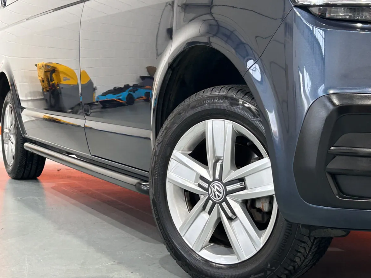 Volkswagen Transporter AUTO T6 30 PVL T TDI 150HP - Image 4