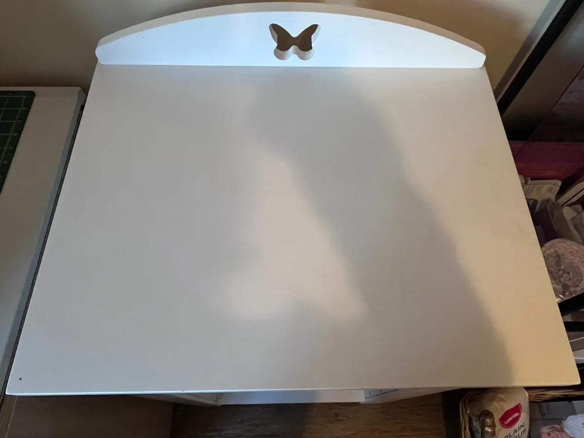 Girls Bedroom Bookcase / Storage Shelf Unit - Image 2