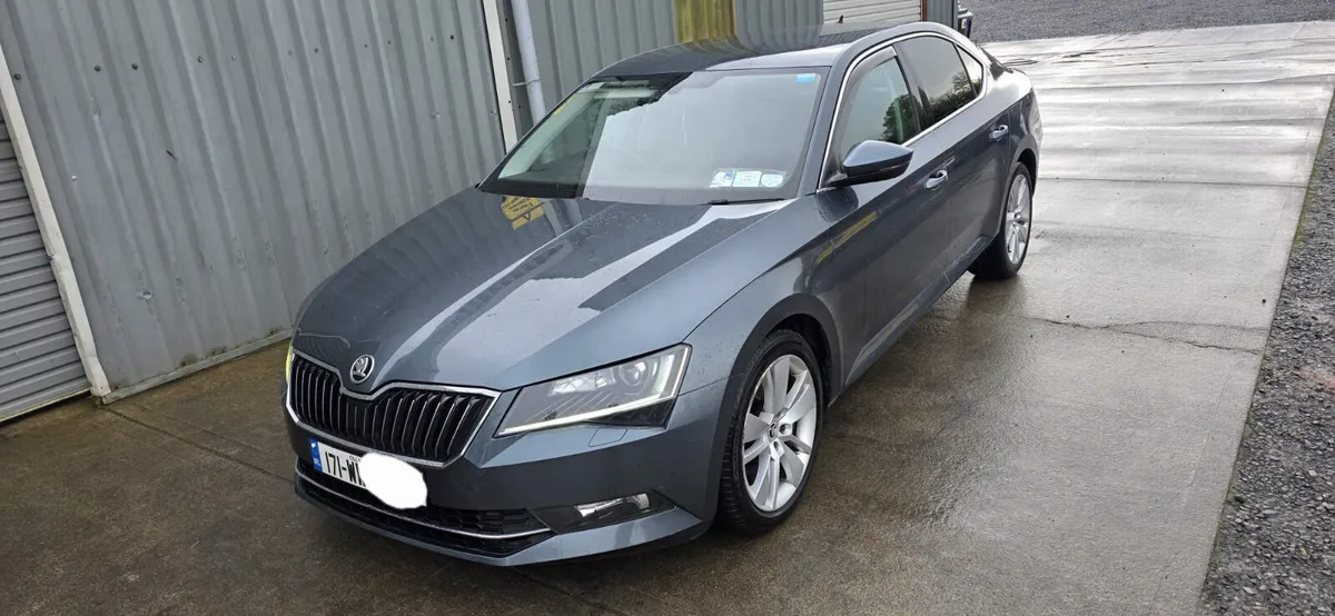 171 SKODA SUPERB AUTO - Image 1