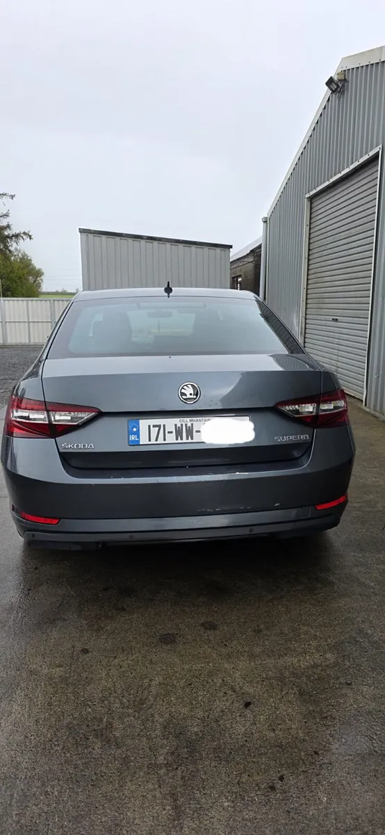 171 SKODA SUPERB AUTO - Image 4