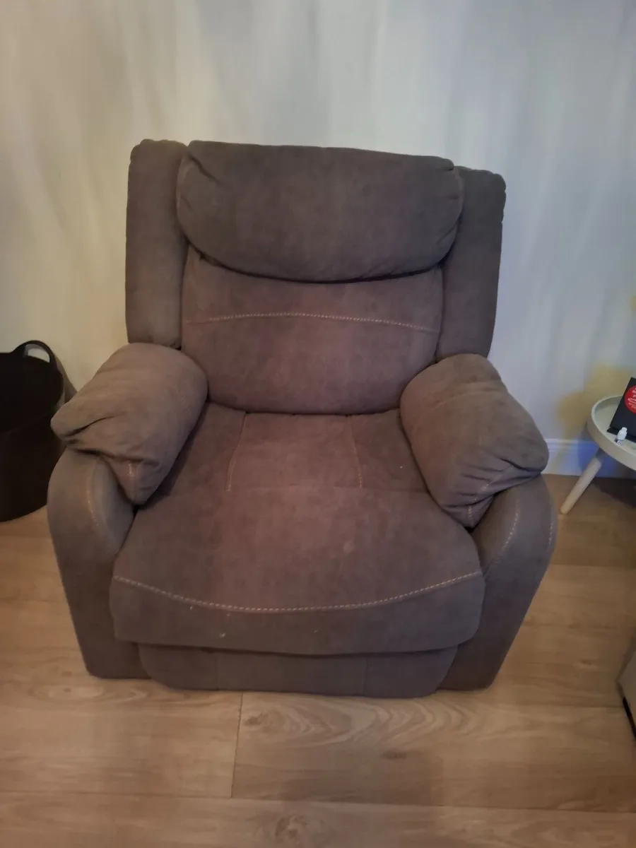 suite of furniture - Image 2