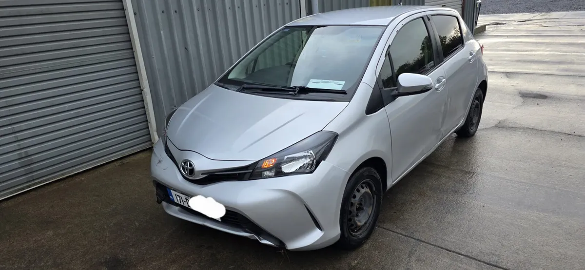 171 TOYOTA VITZ AUTO - Image 3