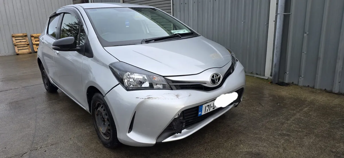 171 TOYOTA VITZ AUTO - Image 1