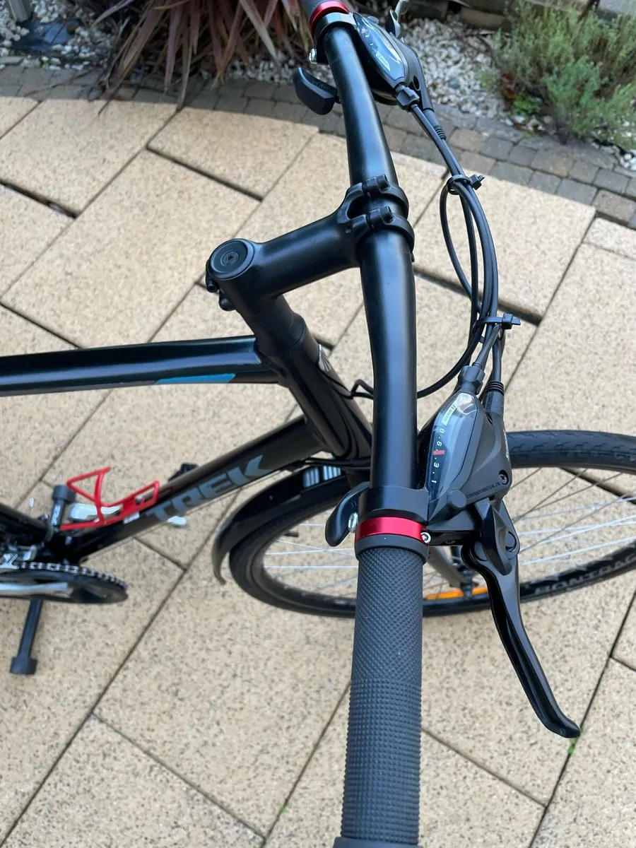 Trek FX2 hybrid bike - Image 2