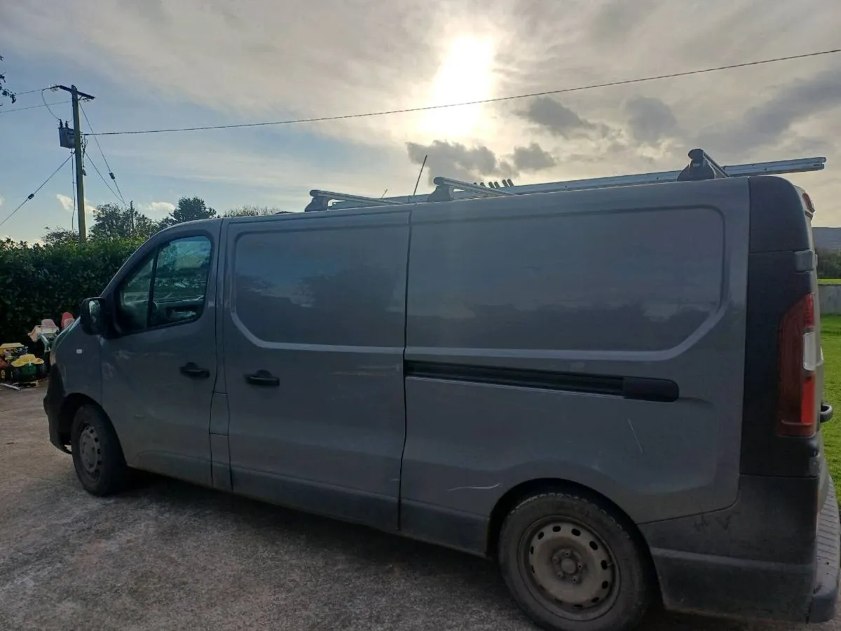Opel Vivaro 2017 - Image 3