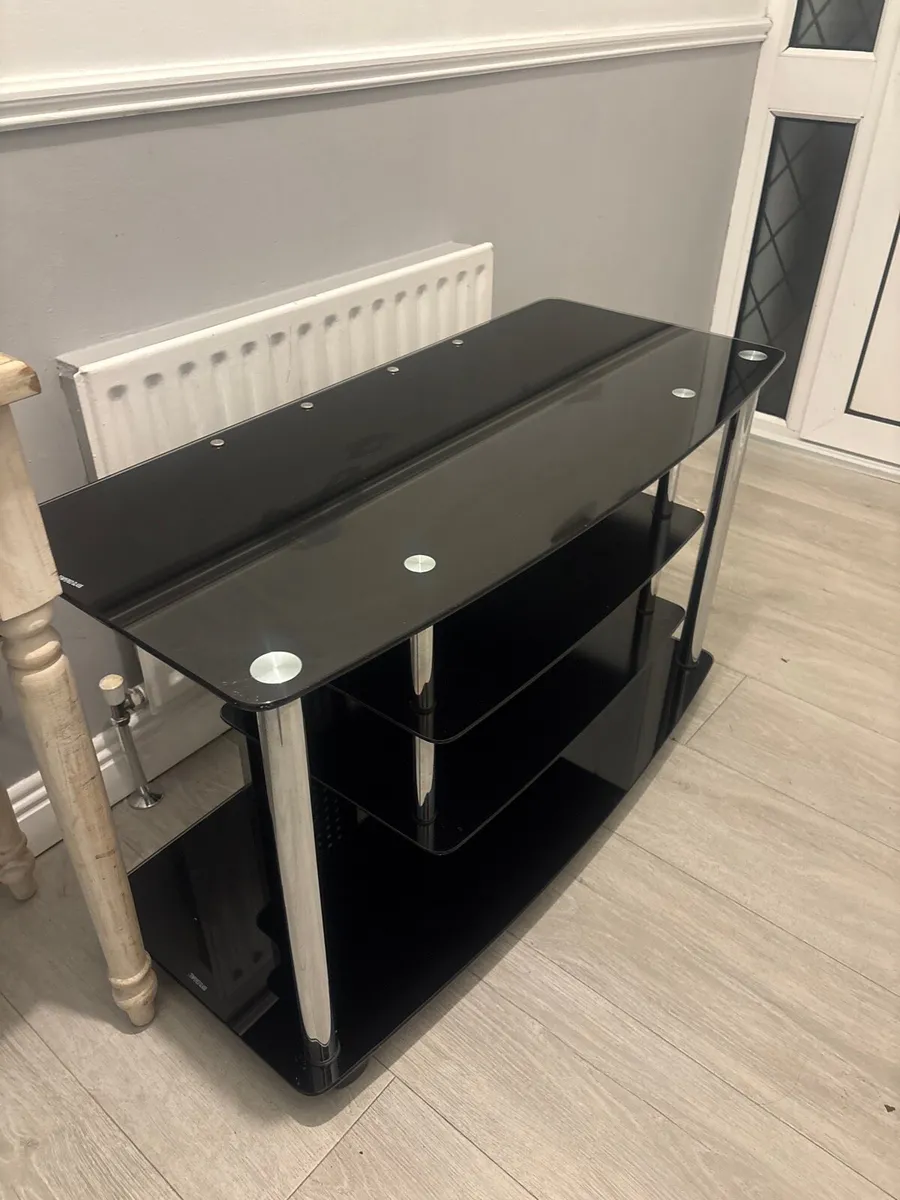 TV stand - Image 2