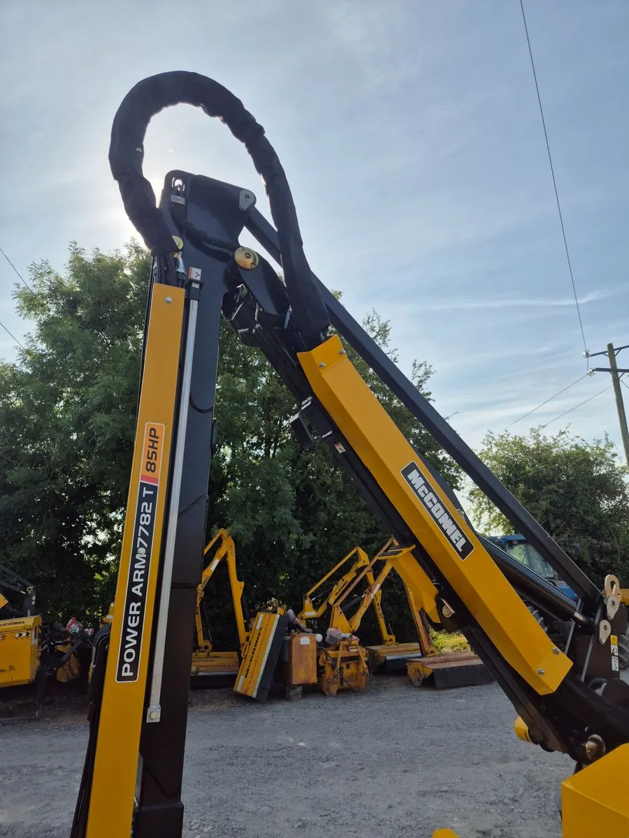 Mcconnel PA7782T Hedgecutter *New* - Image 2
