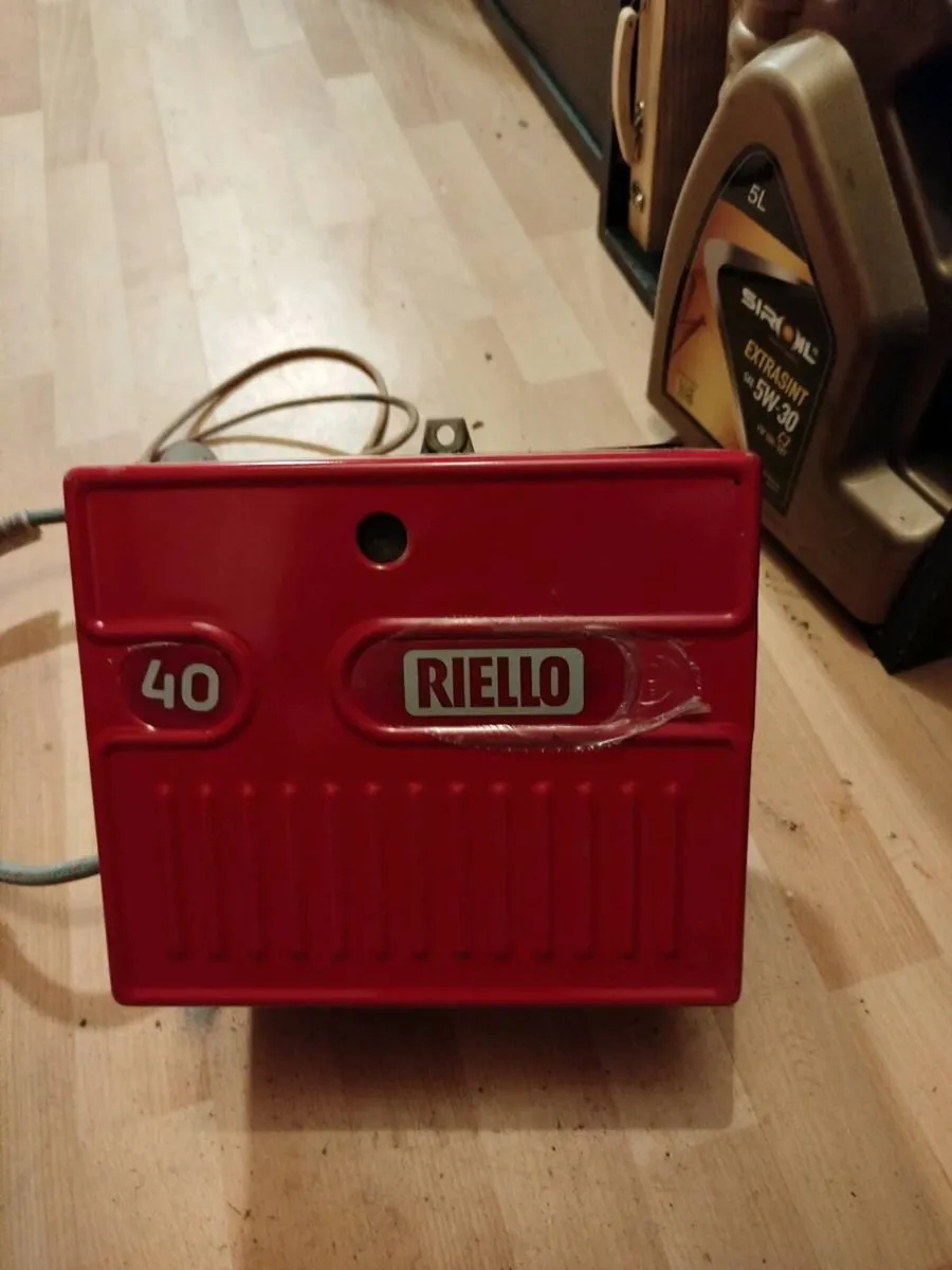 Riello 40 G3B Oil Burner - Image 1