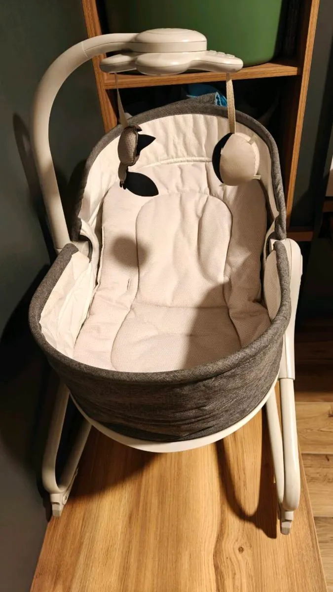 Baby Rocker 3 in 1 Chair - Image 2