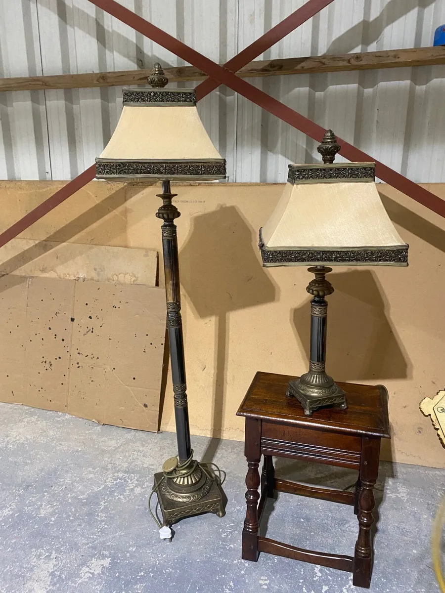 Tall lamp and matching table lamp . - Image 1