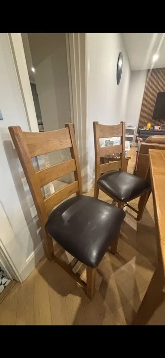 Dining Table & 4 Dining Chairs - Image 1