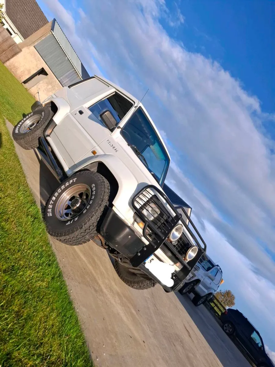 Daihatsu fourtrak - Image 1