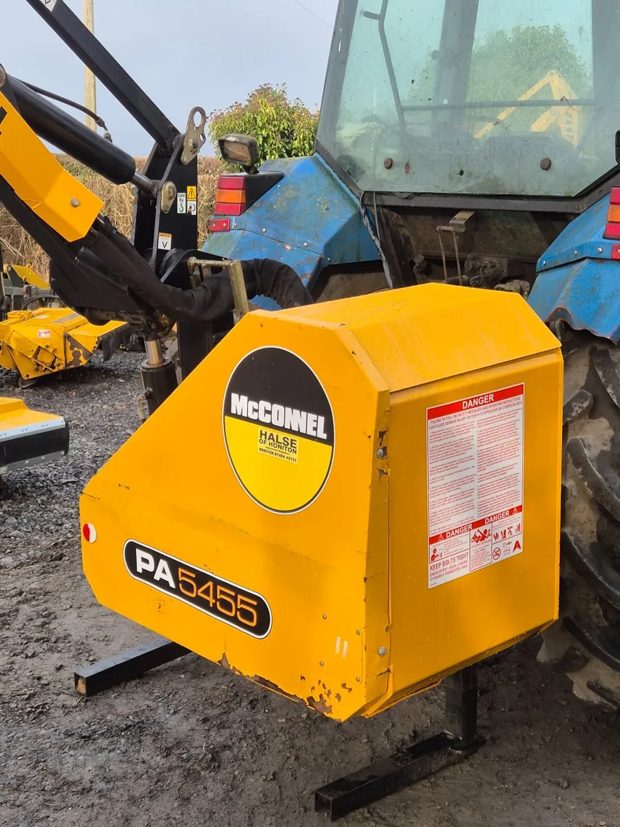 Mcconnel PA5455 Hedgecutter - Image 2