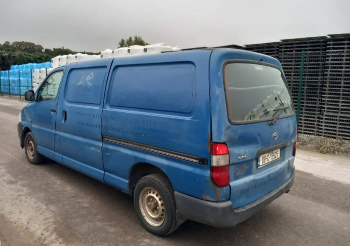 08 Toyota Hiace LWB D4D - Image 3