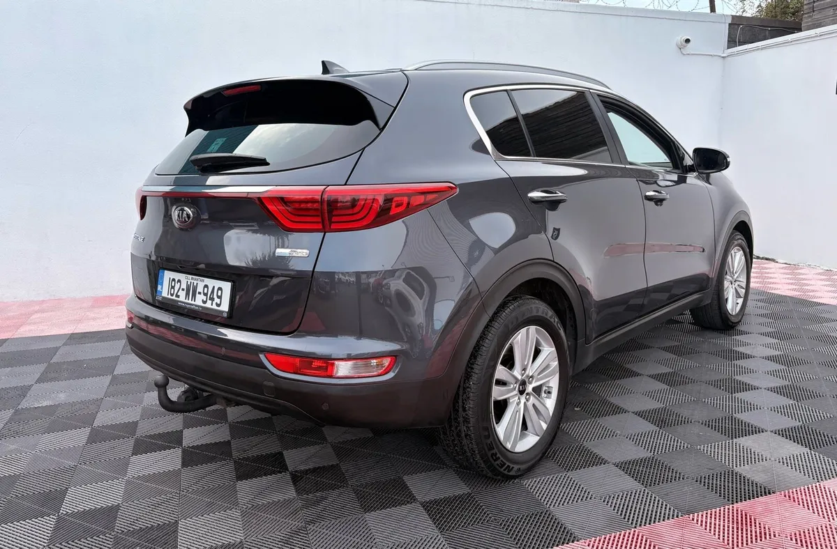 182 Kia Sportage1.7crdi platinum doe/tax - Image 3