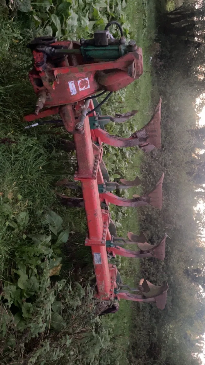 Kv 4 furrow reversible - Image 2