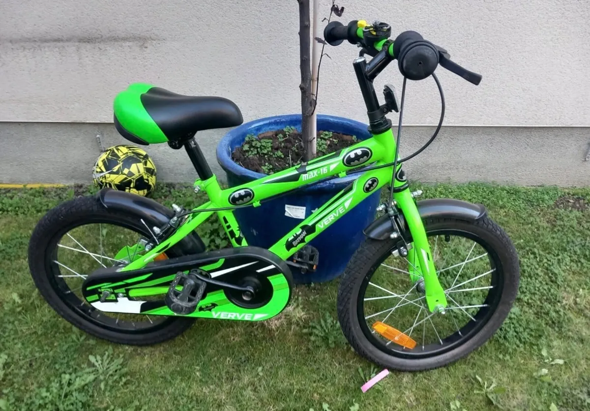 Boys Verve Batman Bike