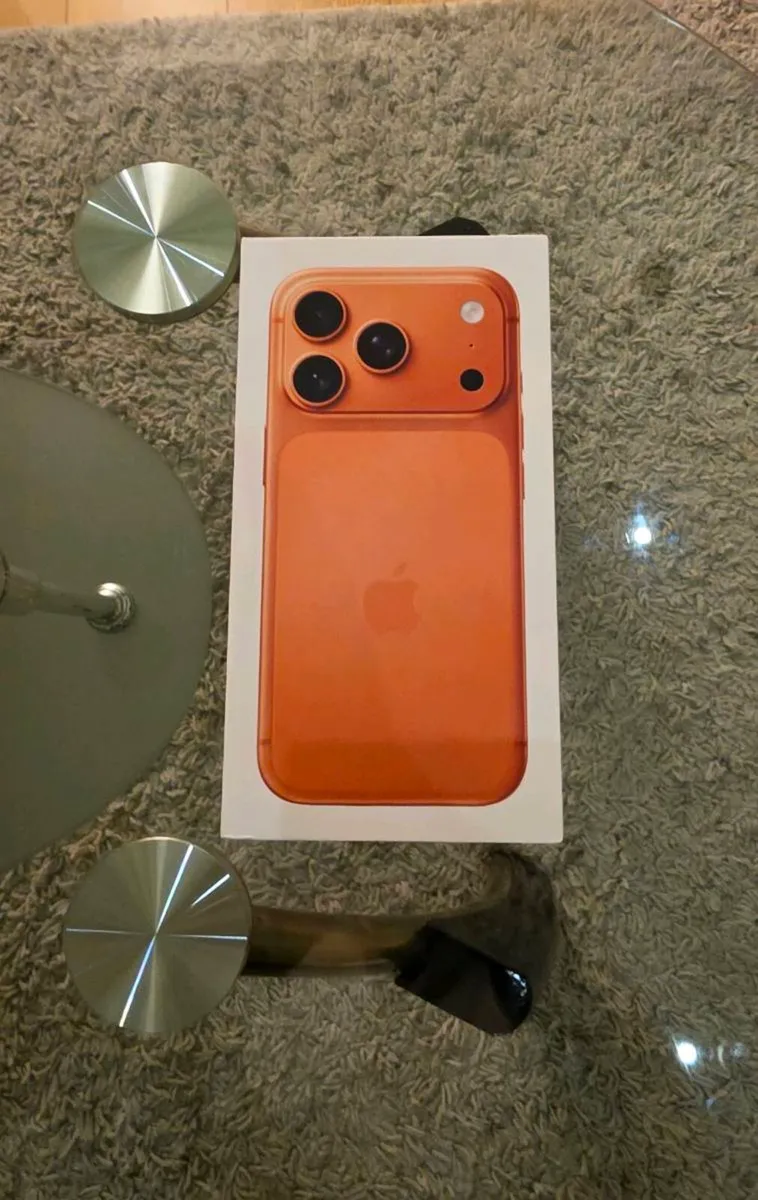 Apple Iphone 17 Pro 256GB IRISH - Image 1