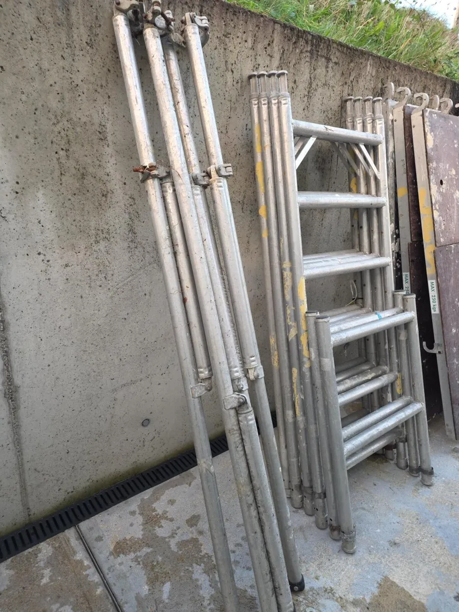 Euro Towers Aluminium Mobile Scaffold Tower - Image 1