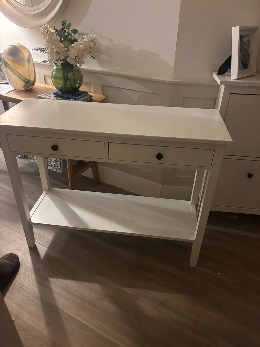 White console table - Image 2