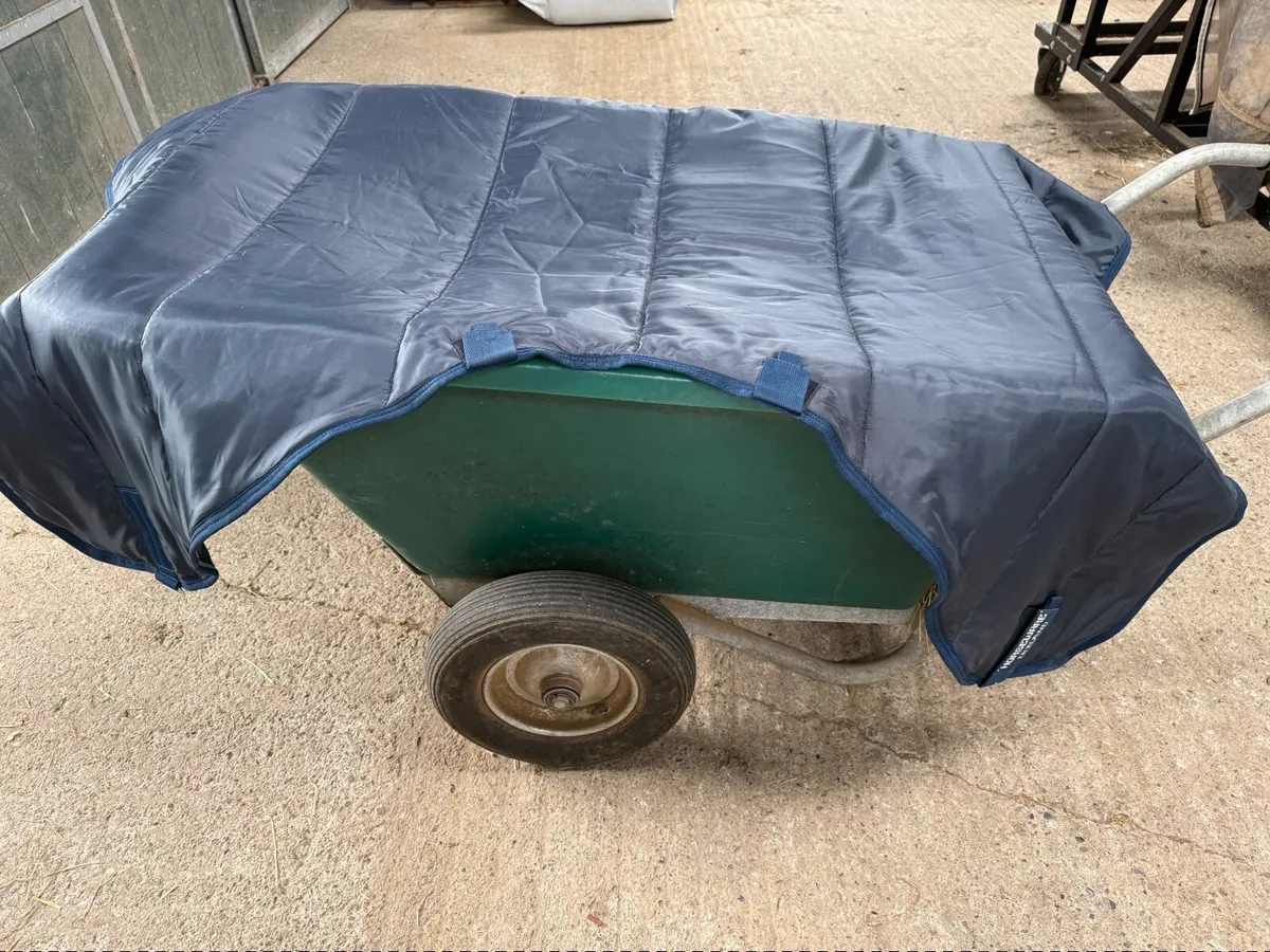 Horseware Horse Liner Rug 5’6” 300g New - Image 4