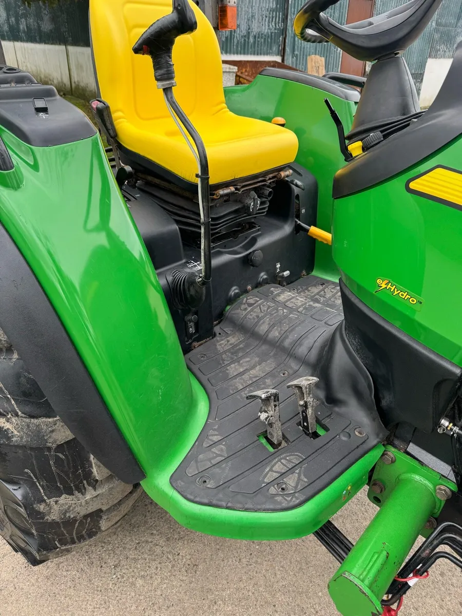 John Deere Compact Tractor - Image 4