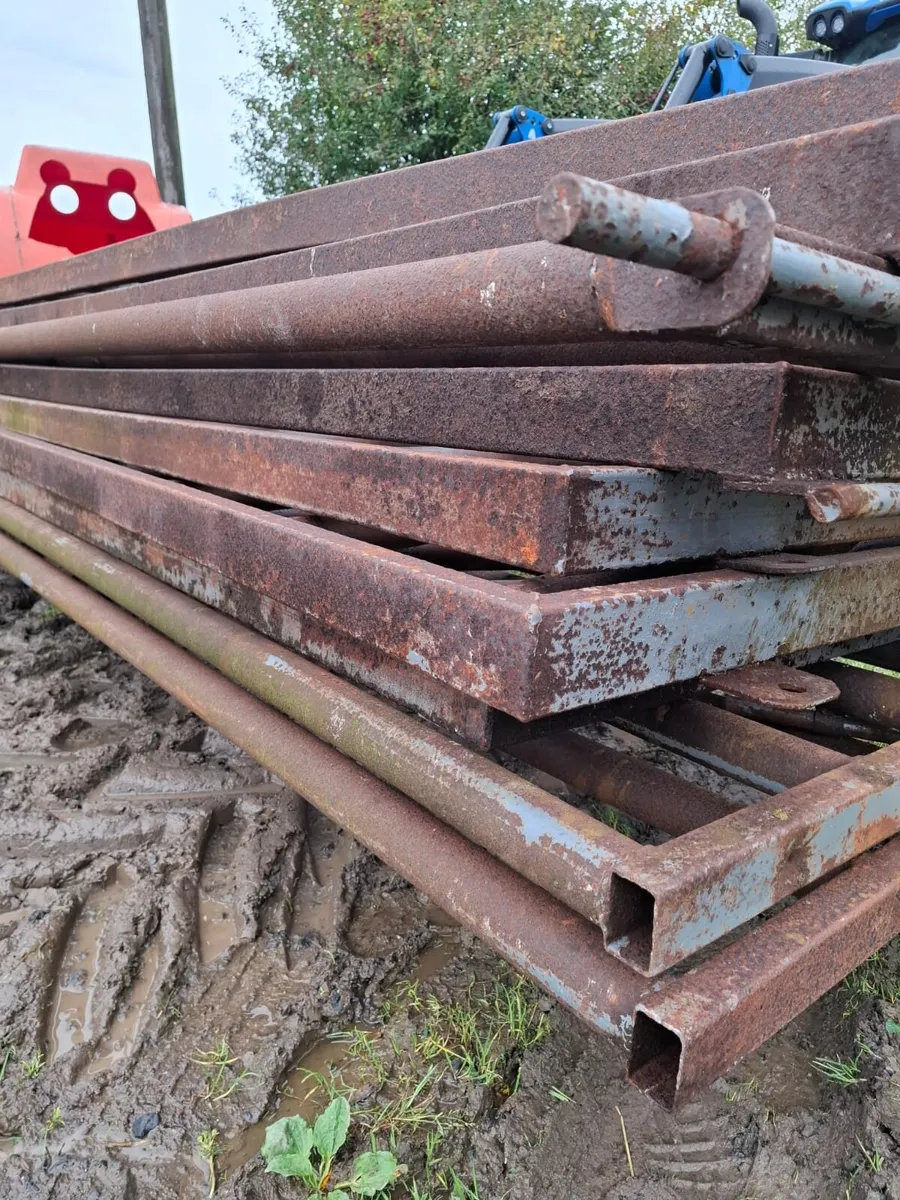 Feed Barriers Heavy 6 - Image 4