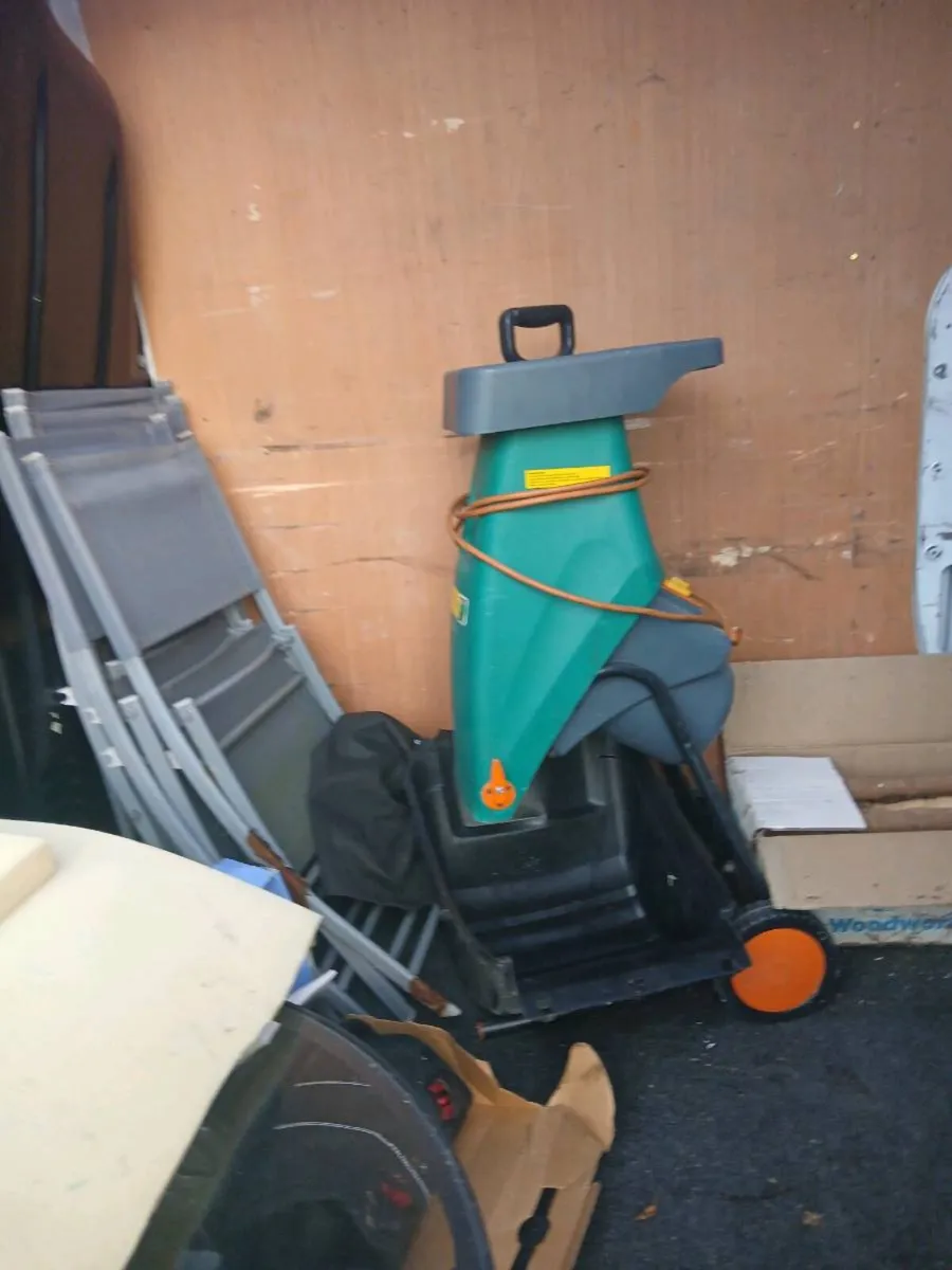 Wood chipper - Image 1