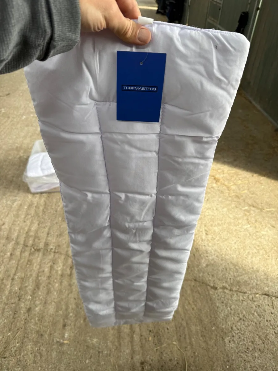 Set of Turfmasters pony bandage wraps, new - Image 1