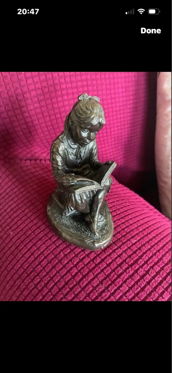 Bronze - Girl Reading - Image 2