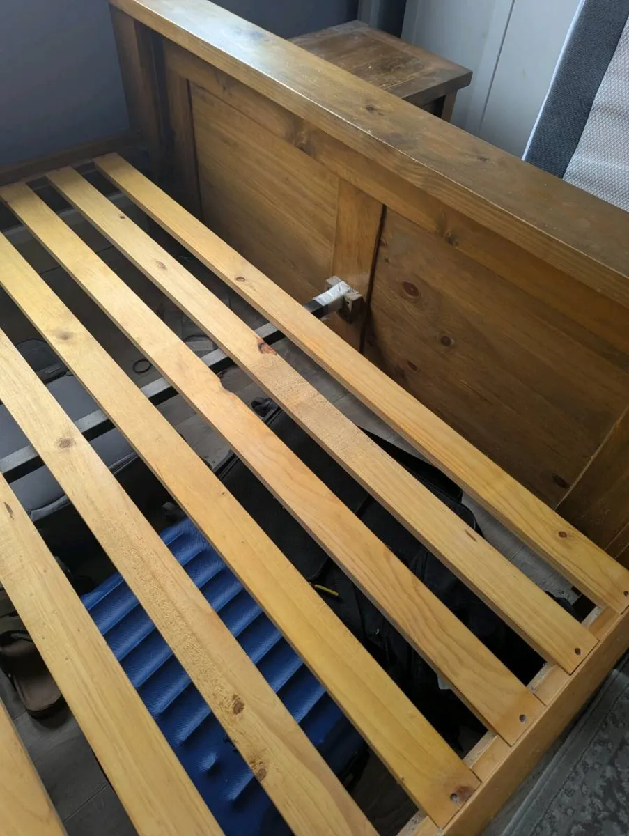 Kingsbury solid oak king bed frame - Image 4