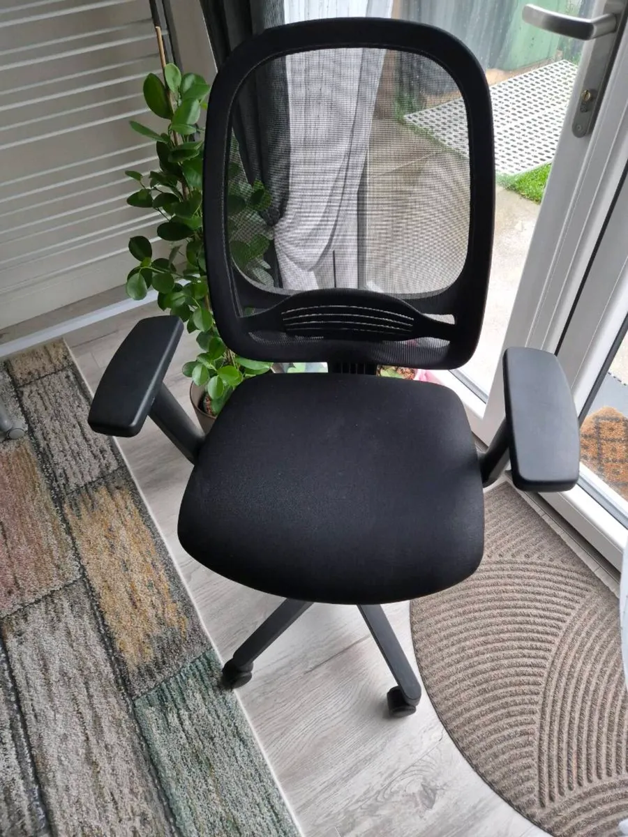 Home Office Chair mint condition - Image 1