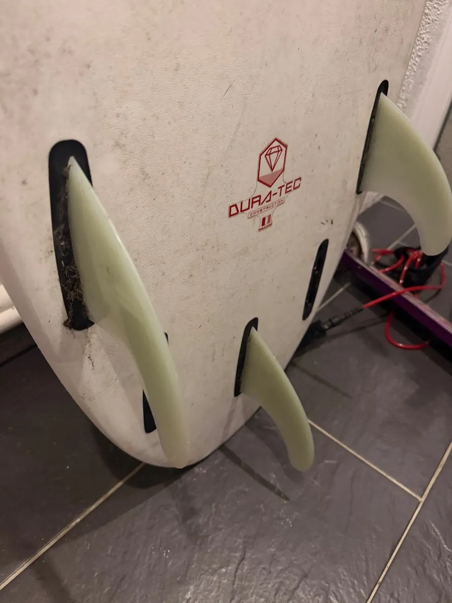 Surfboard - Image 4