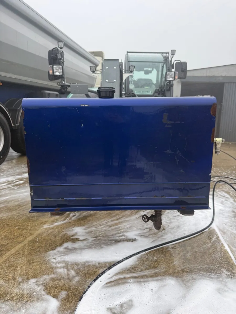 Hydraulic lorry tank - Image 2