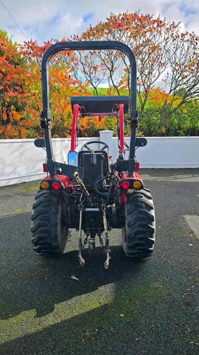 Branson 26 loader - Image 4