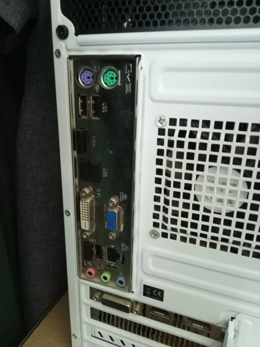 Custom desktop LINUX PC (privacy/security focused) - Image 2