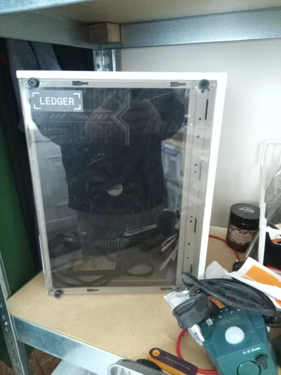 Custom desktop LINUX PC (privacy/security focused) - Image 4