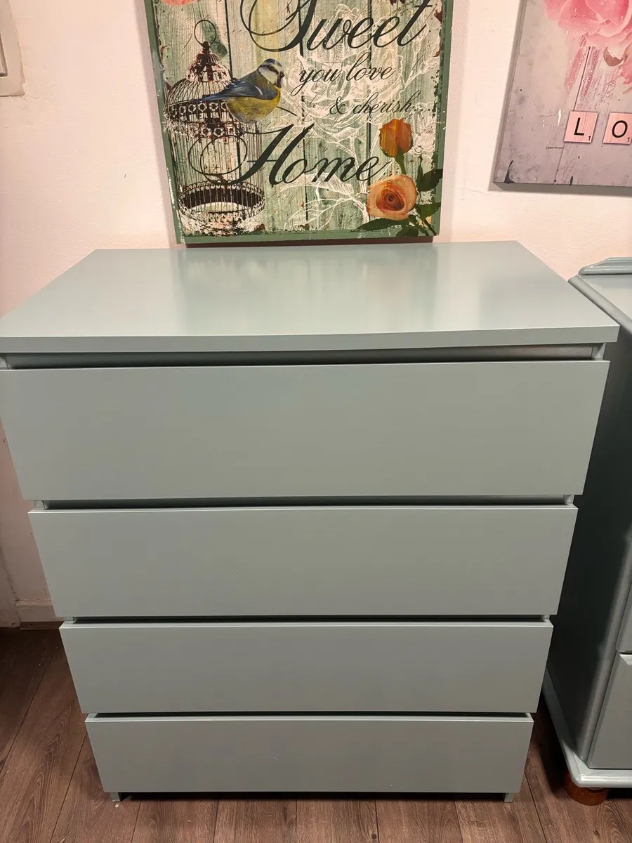 Chest of drawers - Image 1