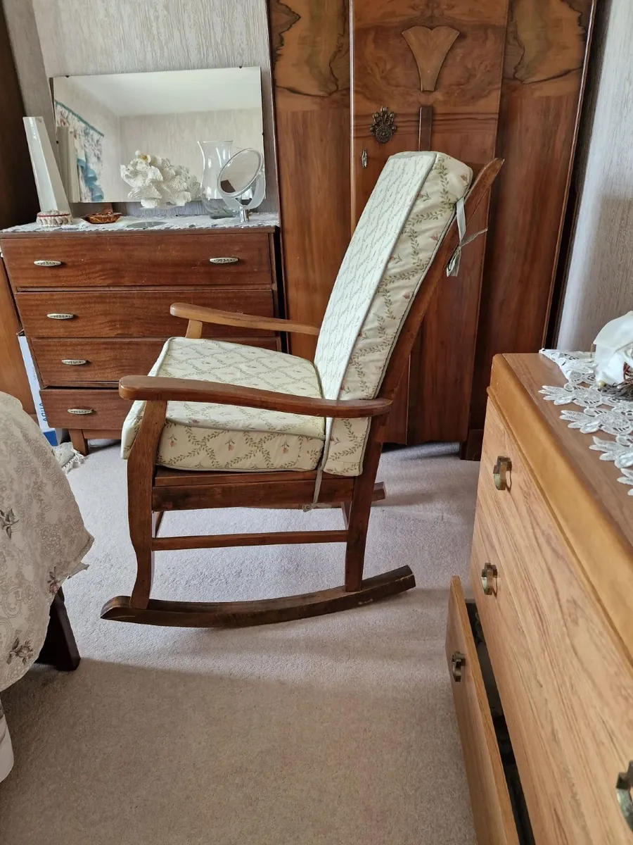 Rocking chair - Image 1