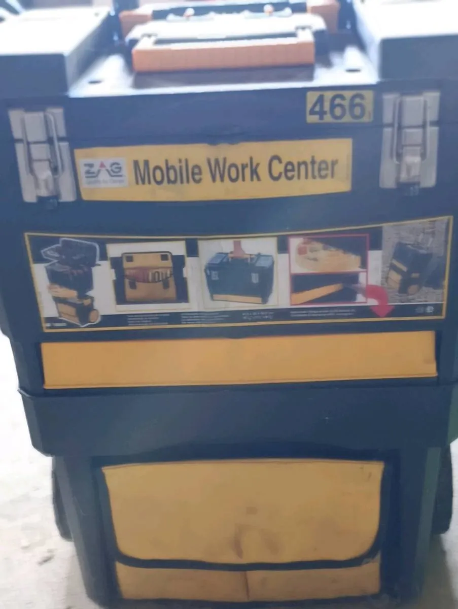 Mobile work centre