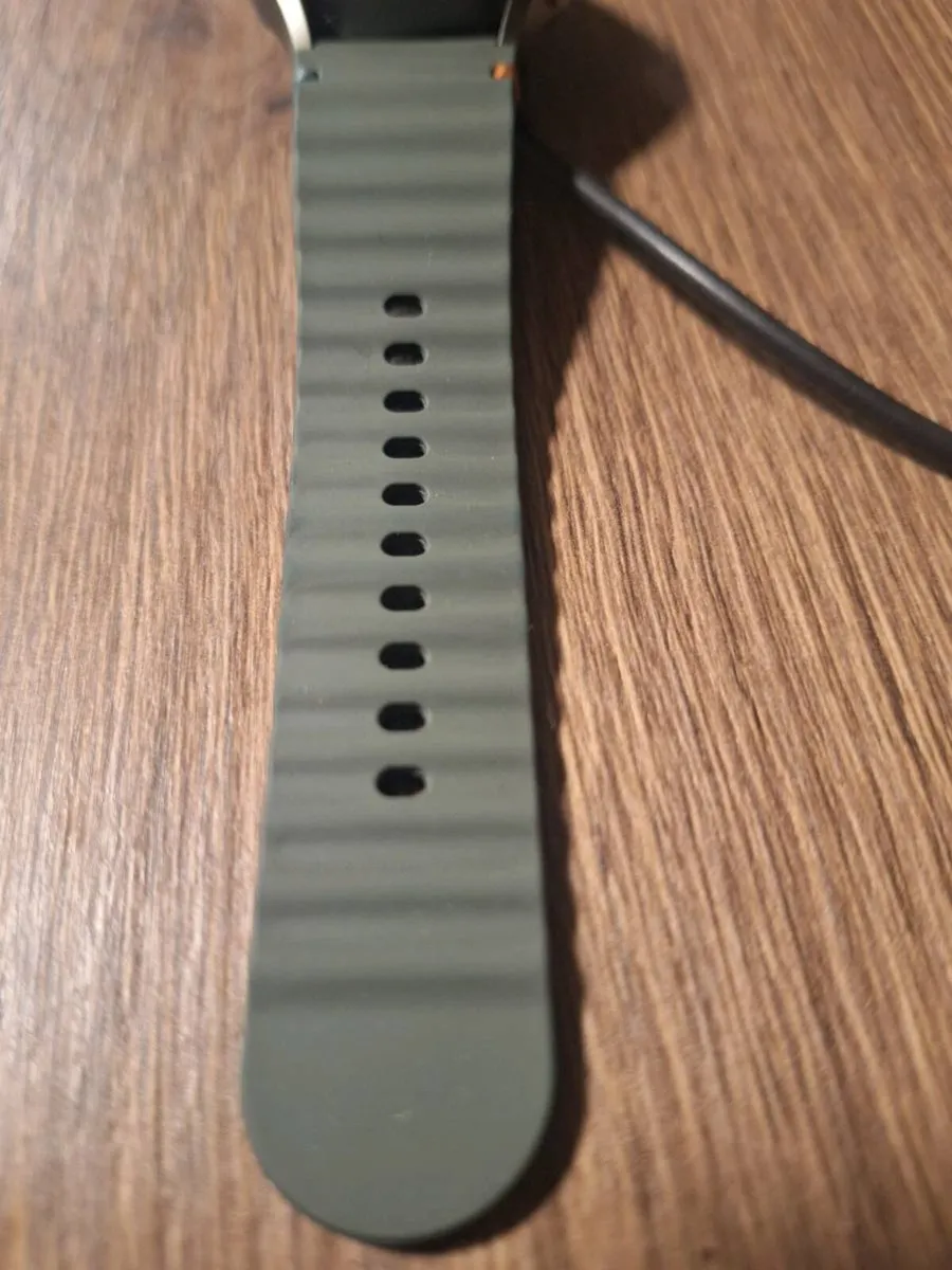 Galaxy Watch 7 40mm 4G - Like New - Image 4