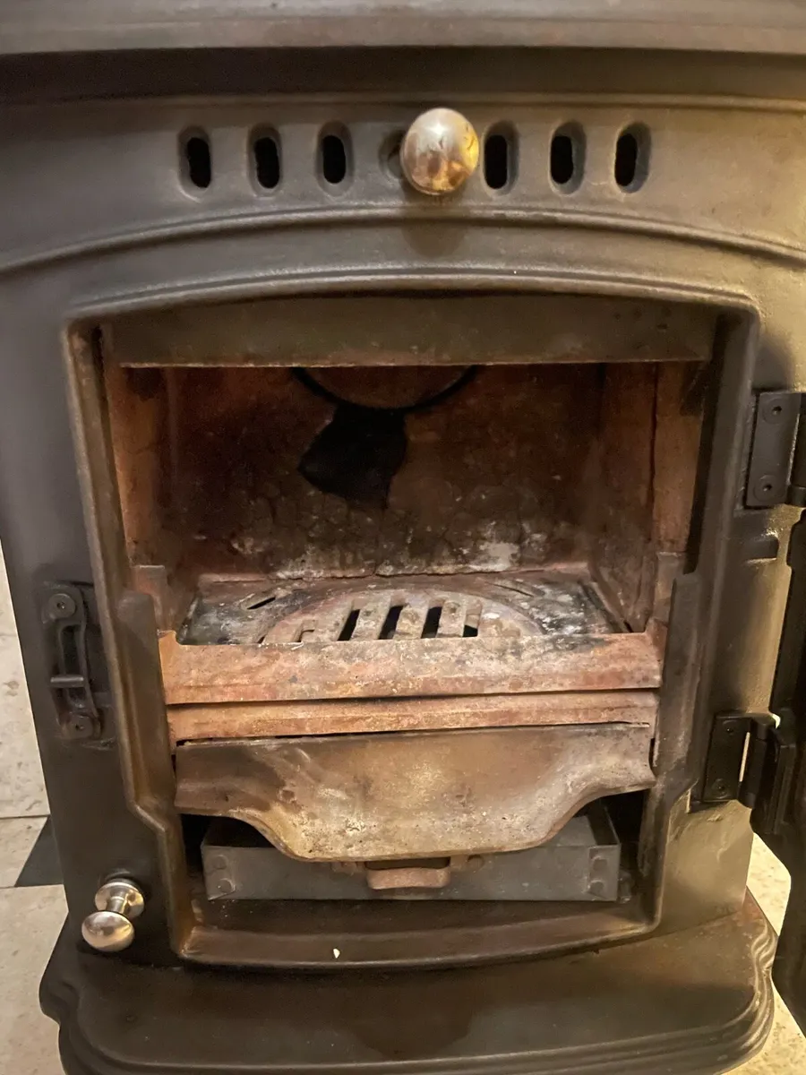 Solid fuel stove - Image 4