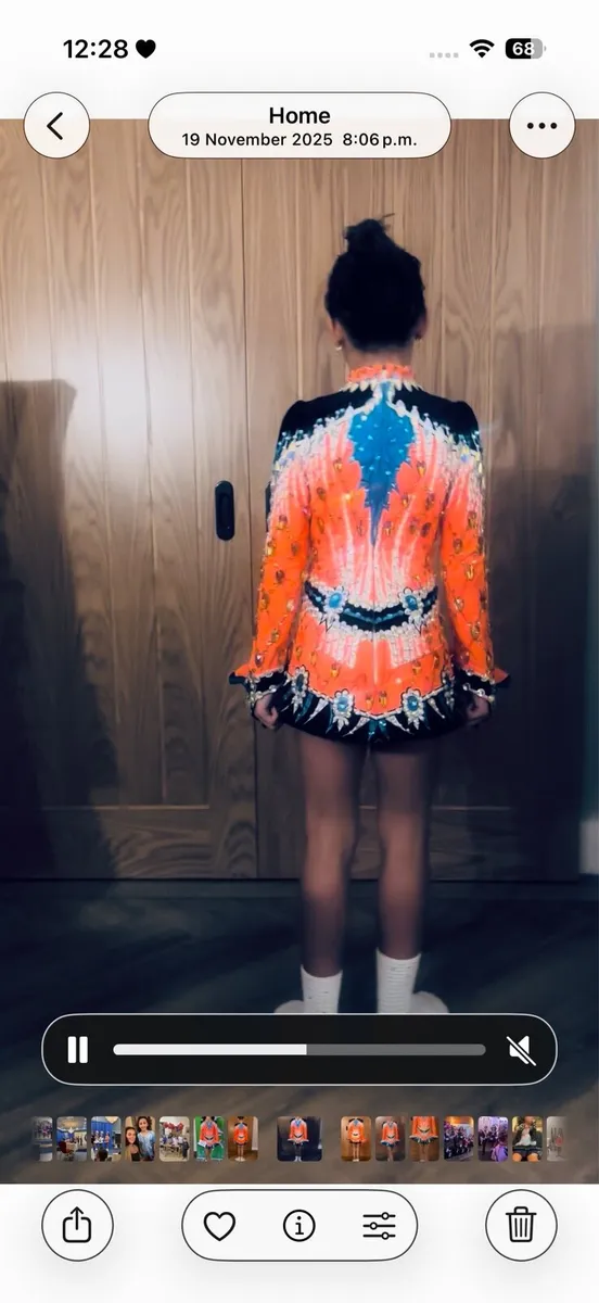 Elite 2024 dress 🧡💙 - Image 3