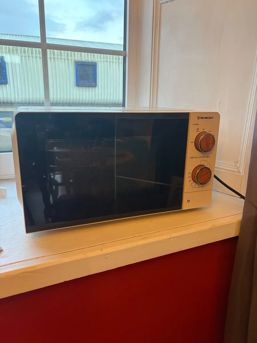 Microwave - Image 3