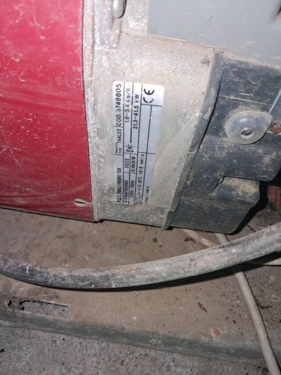 Oil boiler - Image 3
