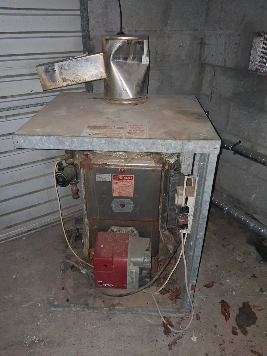 Oil boiler - Image 4